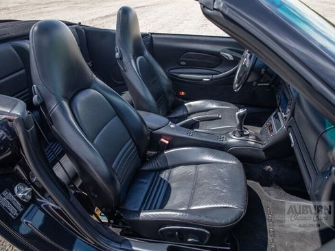 Used 2002 Porsche 911 Carrera image 22