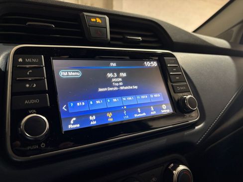 Used 2025 Nissan Versa SV FWD image 20