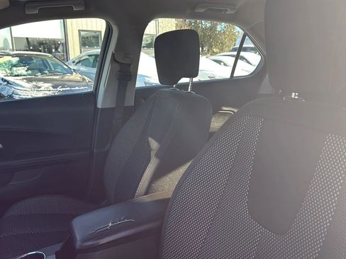 Used 2017 Chevrolet Equinox LS image 15