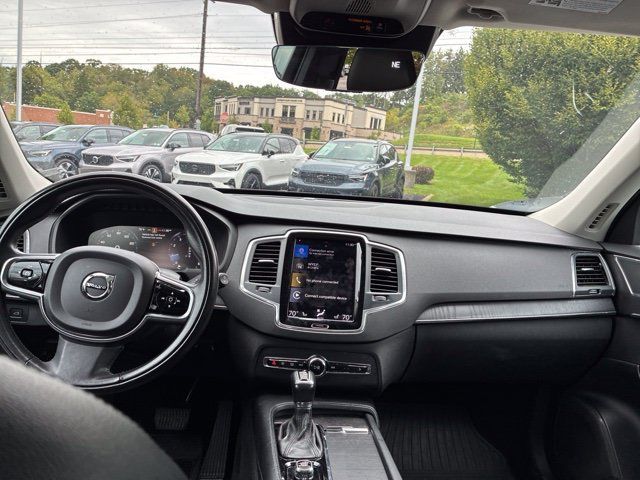 Used 2020 Volvo XC90 T5 Momentum w/ Protection Package AWD/4WD image 13