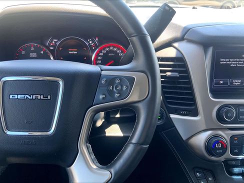 Used 2016 GMC Yukon XL Denali w/ Open Road Package AWD/4WD image 25