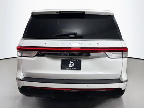 Certified 2023 Lincoln Navigator L Reserve RWD image 6