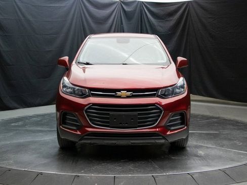 Used 2021 Chevrolet Trax LS image 4