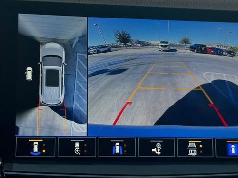 Certified 2023 Cadillac XT6 Sport w/ Platinum Package image 5