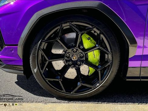Used 2023 Lamborghini Urus Performante image 10