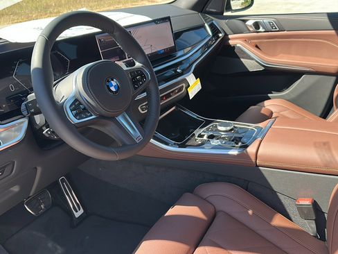 New 2026 BMW X5 sDrive40i w/ M Sport Package image 9