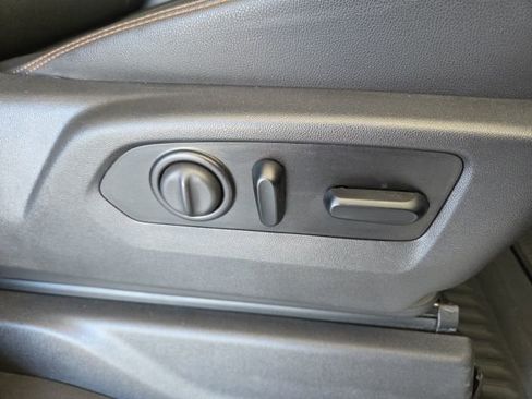 Used 2021 GMC Sierra 2500 AT4 w/ AT4 Premium Plus Package image 48