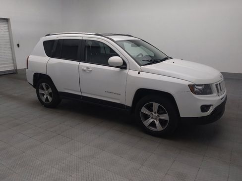 Used 2016 Jeep Compass High Altitude AWD/4WD image 11