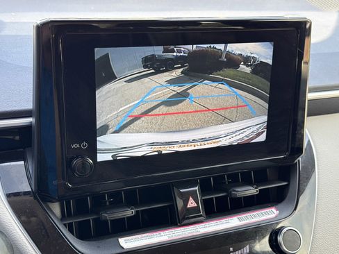 Used 2024 Toyota Corolla LE image 22