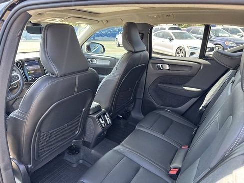 Certified 2025 Volvo XC40 B5 Core w/ Protection Package Premier AWD/4WD image 23
