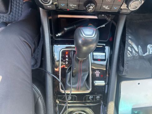 Used 2022 Jeep Compass Trailhawk w/ Trailhawk Convenience Group image 18