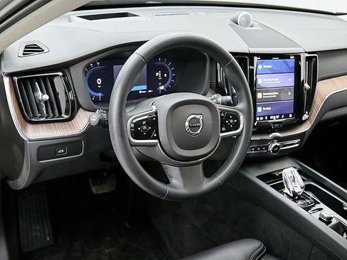 Certified 2023 Volvo XC60 B5 Ultimate image 14