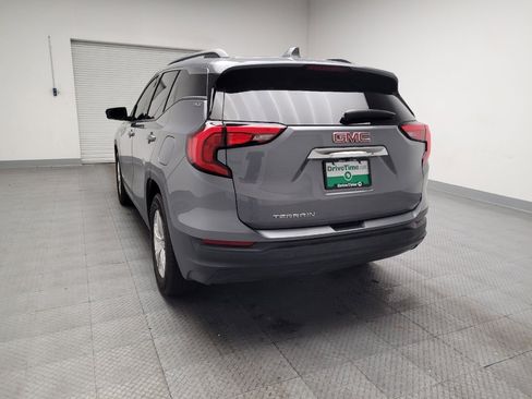 Used 2020 GMC Terrain SLE w/ Driver Convenience Package image 6