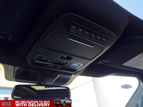 Used 2025 Ford F450 Platinum w/ FX4 Off-Road Package image 39