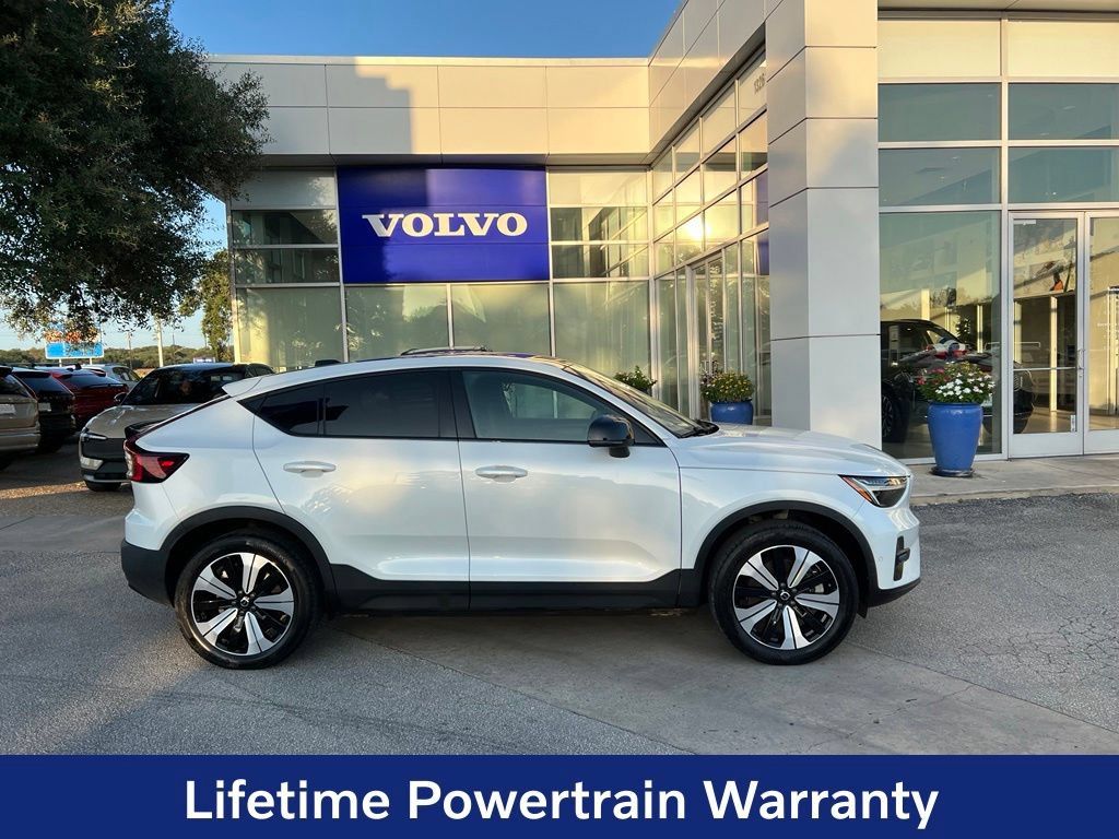 Certified 2023 Volvo C40 P8 Recharge Plus AWD/4WD image 8