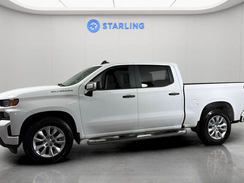 Used 2020 Chevrolet Silverado 1500 Custom w/ Custom Value Package RWD image 2