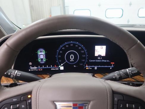 Used 2022 Cadillac Escalade Sport Platinum w/ LPO, ONYX Package AWD/4WD image 30