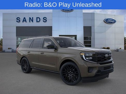 New 2026 Ford Expedition Platinum w/ Stealth Performance Package image 7