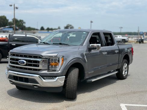 Used 2023 Ford F150 Lariat w/ Trailer Tow Package AWD/4WD image 3