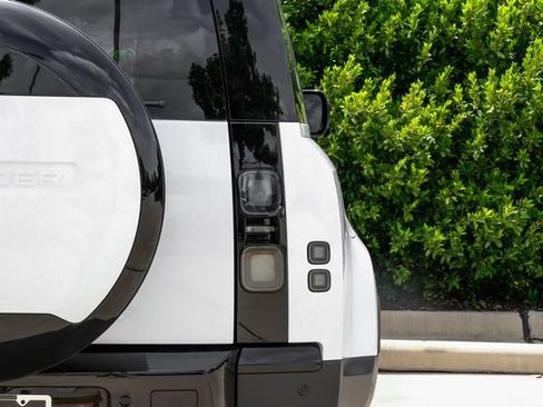 New 2026 Land Rover Defender 110 S AWD/4WD image 60