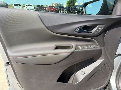 Used 2024 Chevrolet Equinox RS FWD image 12