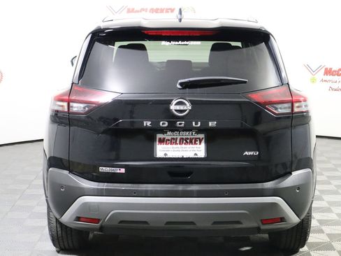 Used 2023 Nissan Rogue S image 7
