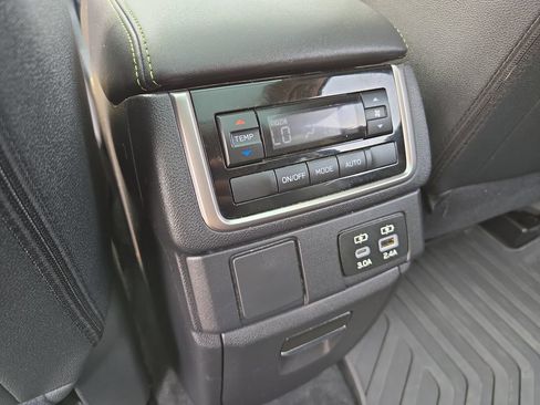 Used 2025 Subaru Ascent Onyx Edition w/ Popular Package #2 AWD/4WD image 27