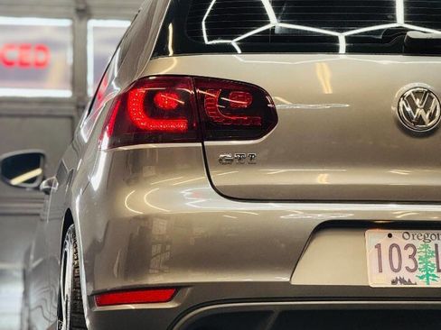Used 2011 Volkswagen GTI Autobahn FWD image 11