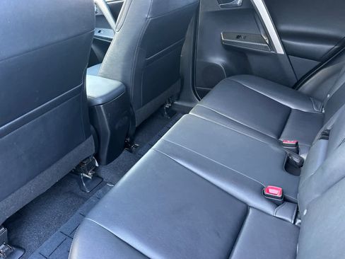 Used 2014 Toyota RAV4 Limited image 4