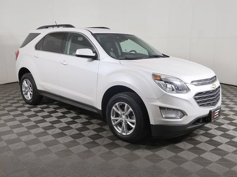 Used 2017 Chevrolet Equinox LT w/ Convenience Package FWD image 41