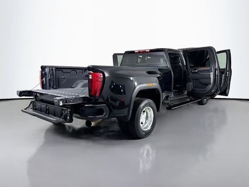Used 2025 GMC Sierra 3500 Denali w/ Denali Reserve Package image 29