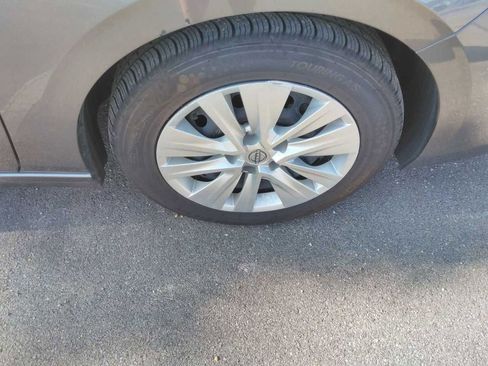 Used 2024 Nissan Sentra S FWD image 5
