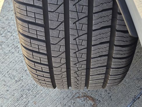 New 2026 Volvo XC60 T8 Ultra w/ Protection Package Premier image 13