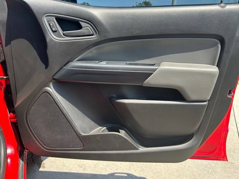 Used 2018 Chevrolet Colorado W/T w/ Custom Special Edition AWD/4WD image 28