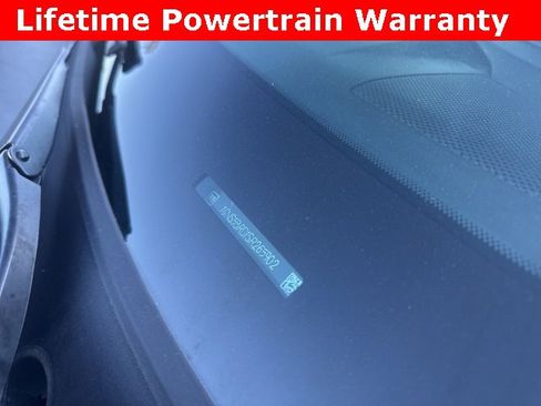 Used 2025 Chevrolet Suburban LS image 25