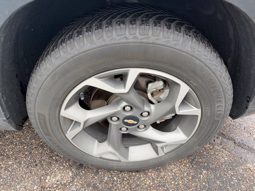 Used 2024 Chevrolet Trax LT w/ Driver Confidence Package FWD image 24