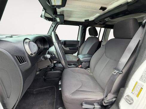 Used 2015 Jeep Wrangler Unlimited Sport AWD/4WD image 11