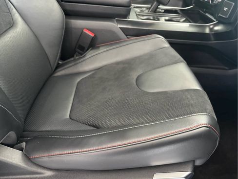 Used 2025 Ford F150 Raptor AWD/4WD image 45