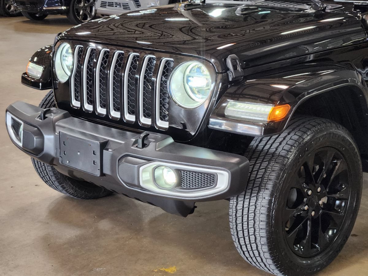 Used 2021 Jeep Wrangler Unlimited Sahara w/ Cold Weather Group AWD/4WD image 15
