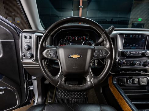 Used 2017 Chevrolet Silverado 1500 LTZ w/ Sport Package image 18