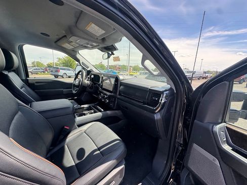 New 2026 Ford F350 Lariat w/ Black Appearance Package AWD/4WD image 15