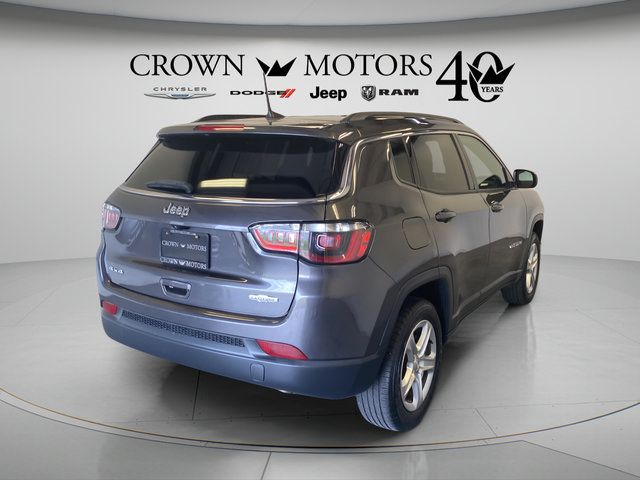 Used 2023 Jeep Compass Latitude w/ Convenience Group AWD/4WD image 14