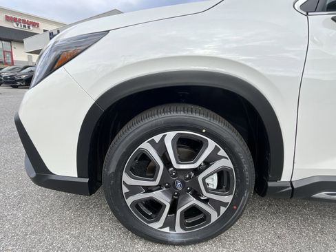 New 2026 Subaru Ascent Limited image 13