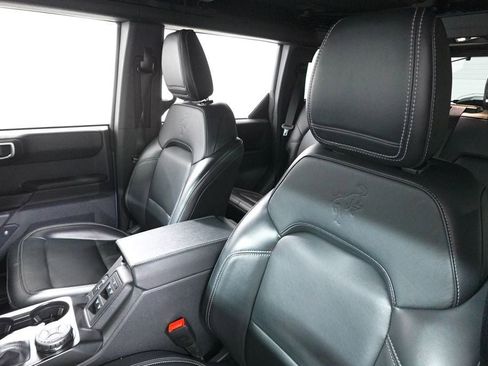 Certified 2025 Ford Bronco Outer Banks image 12