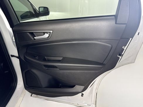 Used 2021 Ford Edge SE FWD image 28