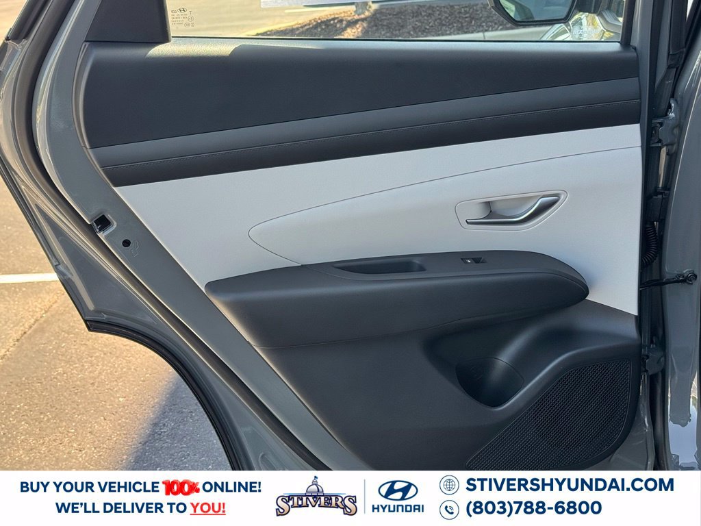 New 2026 Hyundai Tucson SE w/ Tow & Go Package FWD image 19