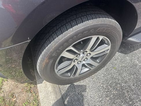 Used 2024 Ford Expedition Max Limited RWD image 18