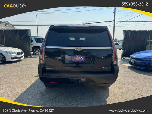 Used 2015 Cadillac Escalade Luxury image 6