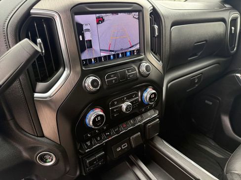 Used 2020 GMC Sierra 2500 Denali w/ Denali Ultimate Package image 19