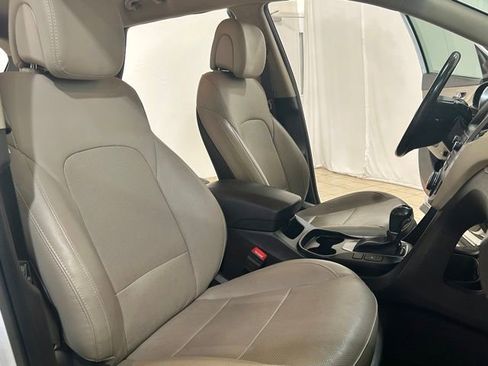 Used 2018 Hyundai Santa Fe Sport 2.0T FWD image 21